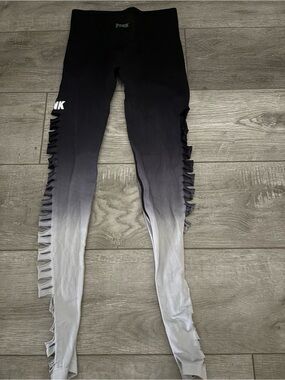 PINK Victoria's Secret Black to Gray Ombre Ruffle-Side Leggings